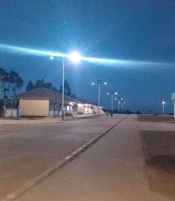 嘉兴市非洲科特迪瓦太阳能路灯工程